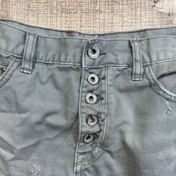 Free People Distressed Green Button Fly Shorts size 27 - Picture 4 of 4